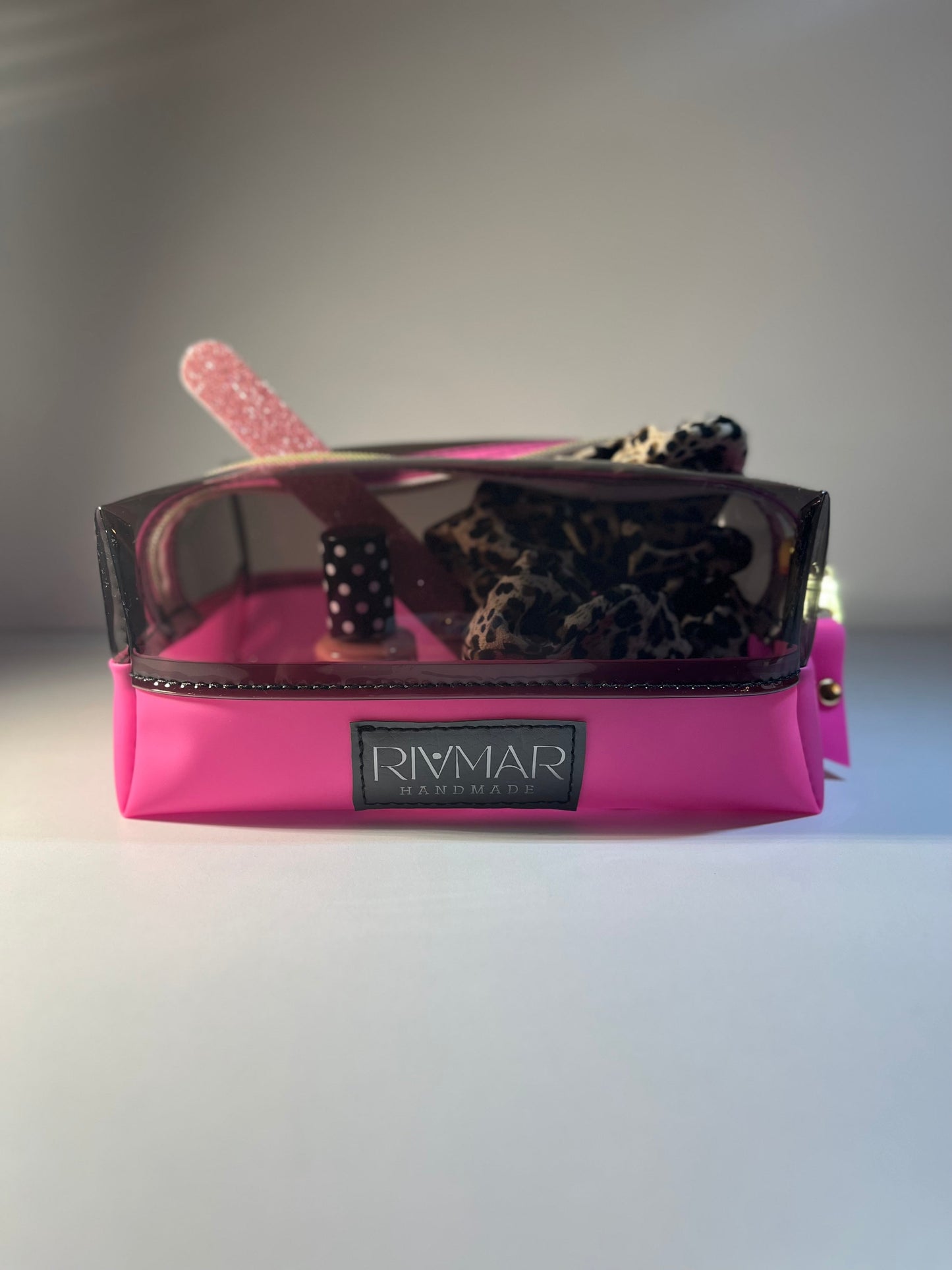 Boxy Bag Pouch - Black / (Hot Pink) Bottom - GOLD Zipper